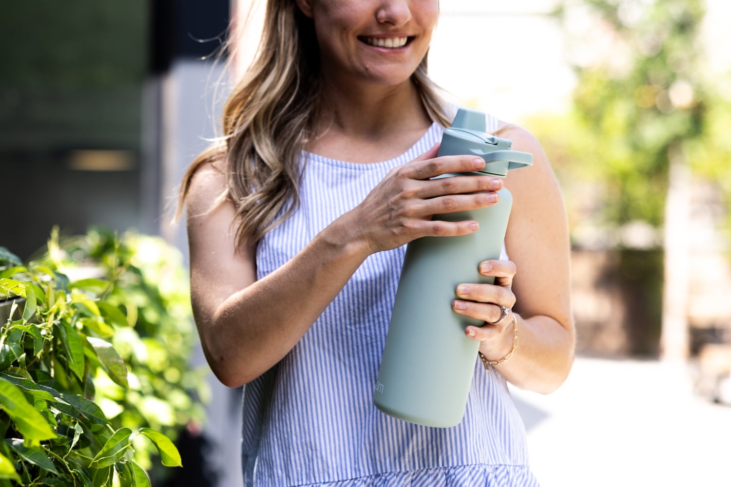 Simple Modern 48 fl oz Reusable Tritan Summit Water Bottle with Silicone Straw Lid|Seaglass Sage C402W