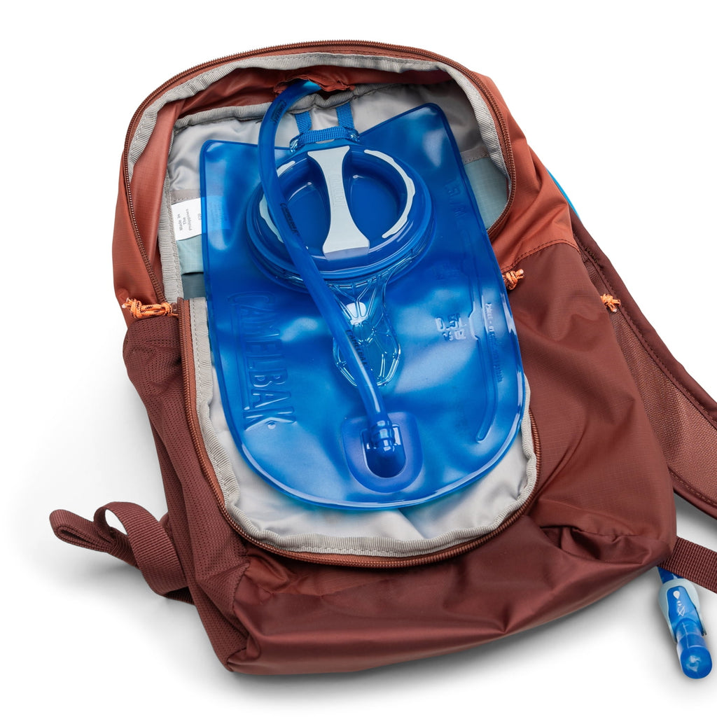 CamelBak Arête™ 14 Hydration Pack 50oz, Mahogany C241Z
