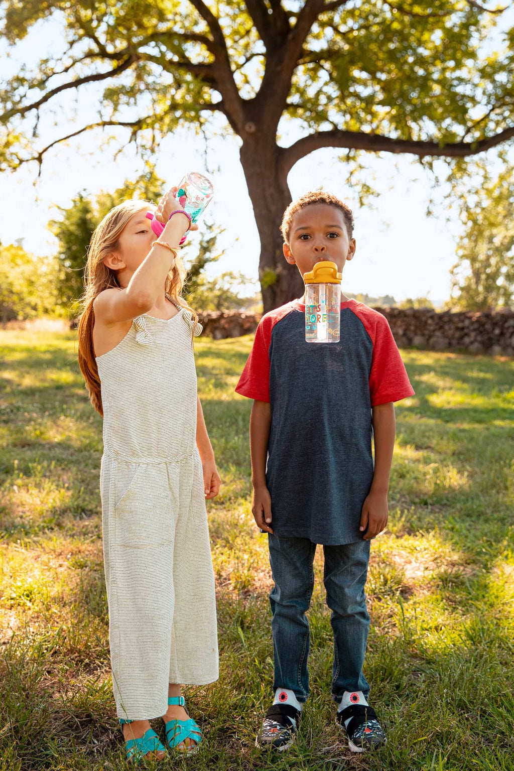 Camelbak Thrive™ Flip Straw Kids 14oz Bottle, Sharks and Rays C337V