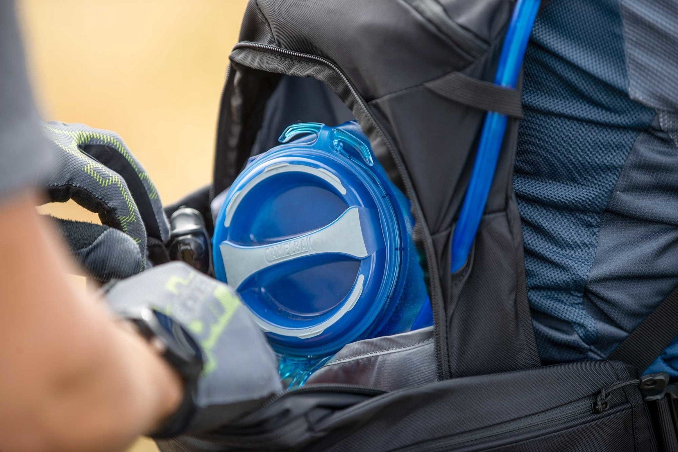 Camelbak Crux™ 2L Reservoir, Blue C274M