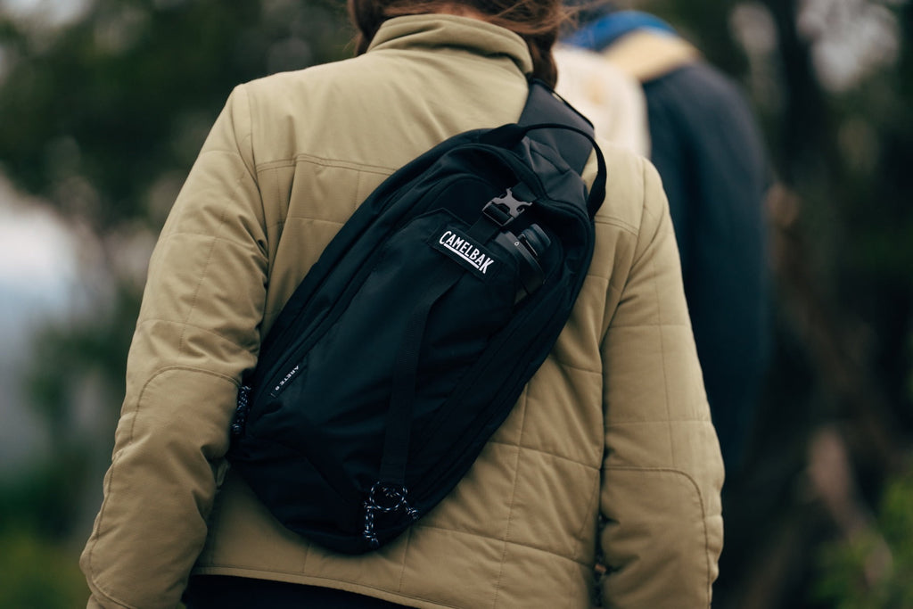 Camelbak Arete Sling 8, Deep Teal C244K