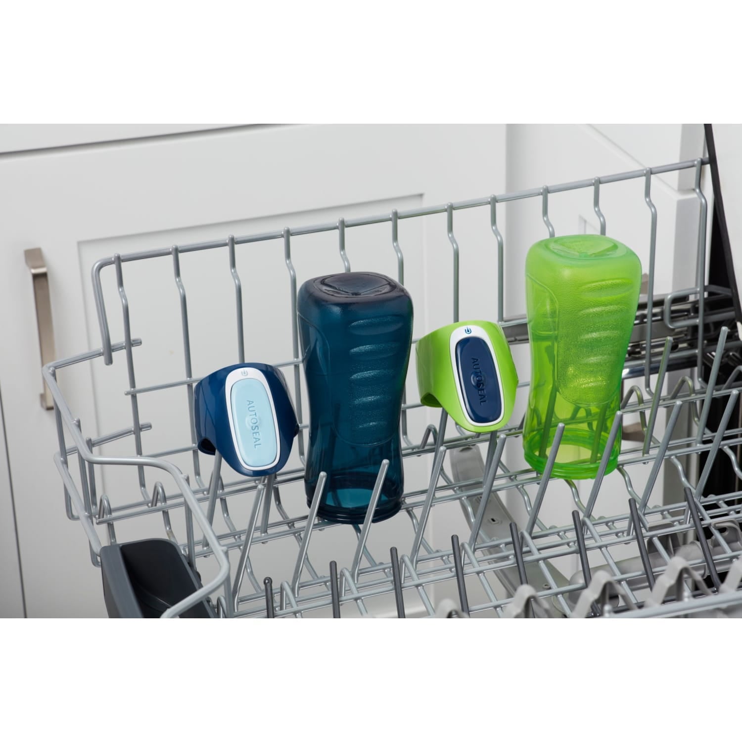 Contigo Kids Trekker Water Bottle with AUTOSEAL Lid Navy Blue and Granny Smith Green, 14 fl oz., 2-pack C123L