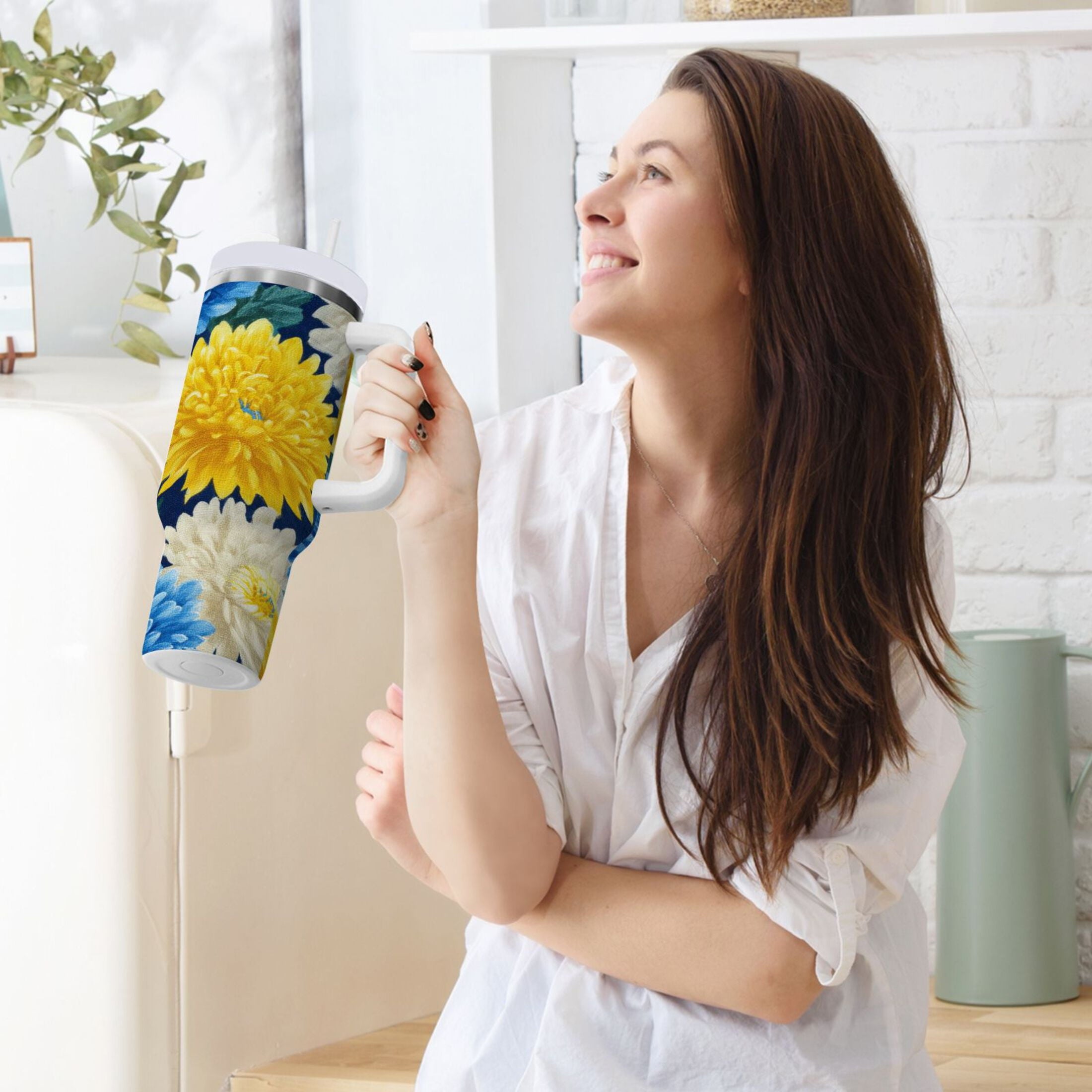 30 oz Insulated Stainless Steel Tumbler Double Wall Stainless Steel Tumbler with 2-Way Drinking Yellow and White Chrysanthemum C469D