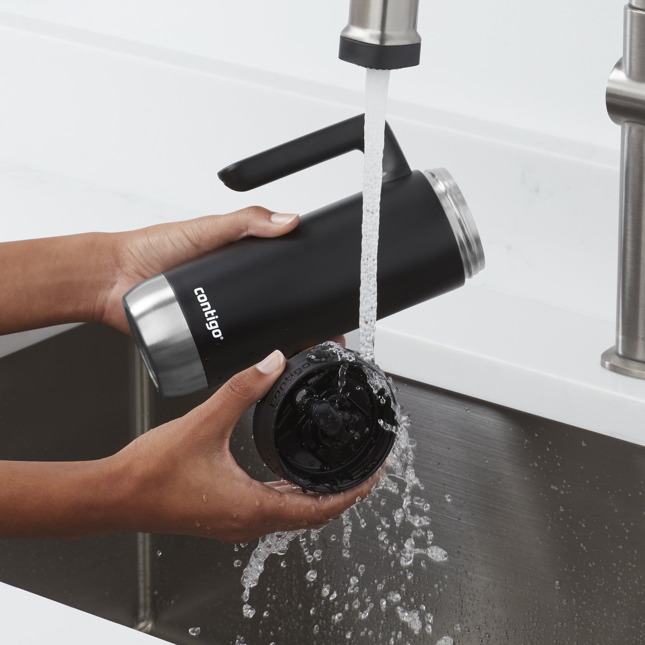 Contigo Huron 2.0 Stainless Steel Travel Mug with SNAPSEAL Lid and Handle in Black, 20 fl oz. C005N