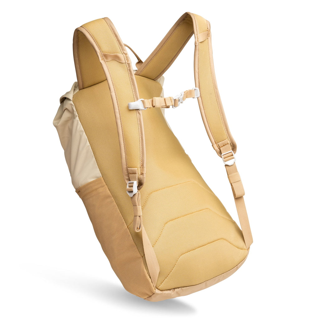 CamelBak Arête™ 18 Hydration Pack 50 oz, Canyon Clay C249P
