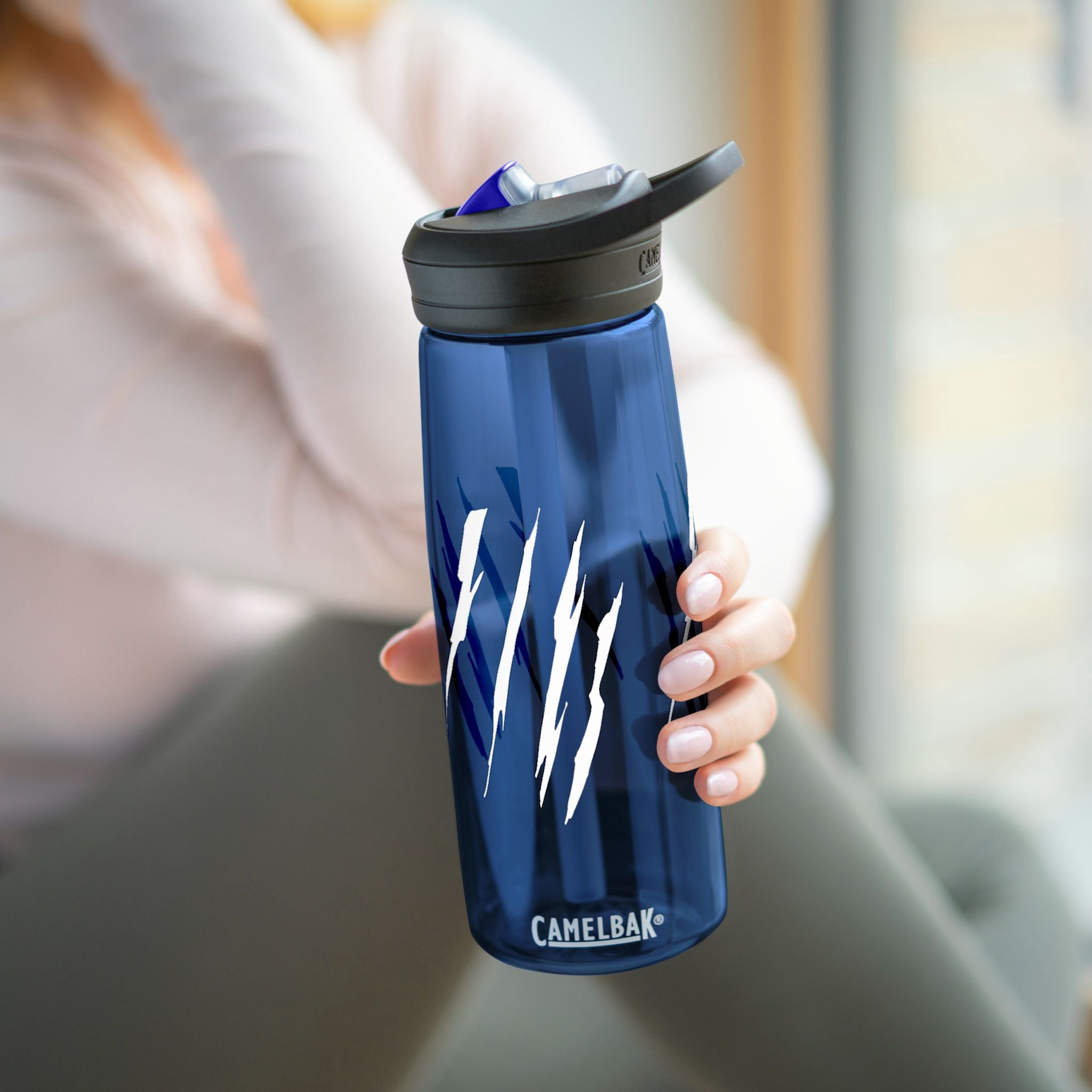Effete Feline Claw Marks Scratch CamelBak Eddy®  Water Bottle, 20oz\25oz C307F